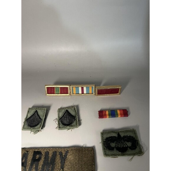 Vintage US Army Military Patches Lot Ribbons Rank Specialist Unit Insignia 1970s - Picture 2 of 4